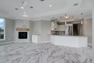 502 Amalfi Dr, Kemah, TX 77565 - Photo 12