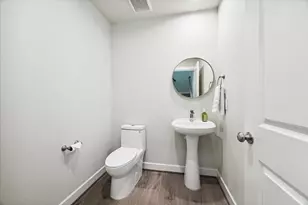 2306 Kolbe Cold Spgs Ln, Houston, TX 77055 - Photo 26