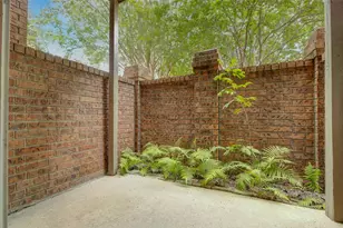 11201 Lynbrook Dr, Houston, TX 77042 - Photo 14