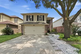 807 Oak W Dr, Houston, TX 77073 - Photo 1