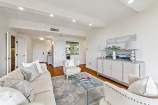 49 Briar Hollow Ln, Houston, TX 77027 - Photo 4