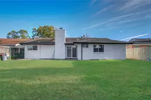 17114 Barcelona Dr, Friendswood, TX 77546 - Photo 30