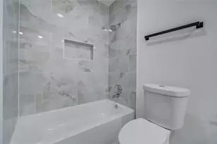 17114 Barcelona Dr, Friendswood, TX 77546 - Photo 24