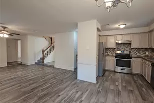 80 Fallenstone Dr, The Woodlands, TX 77381 - Photo 4