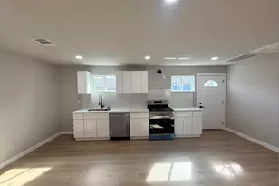 7909 Ford St, Houston, TX 77012 - Photo 2