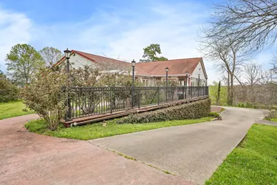 800 E Highway 90, Dayton, TX 77535 - Photo 46