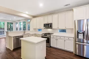 76 Piper Trace, The Woodlands, TX 77381 - Photo 2