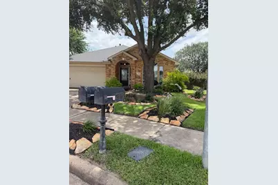 21106 Sandy Valley Court, Katy, TX 77449 - Photo 2