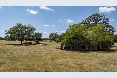 2210 Hermis Road, Schulenburg, TX 78956 - Photo 22