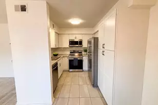 11002 Hammerly Blvd, Houston, TX 77043 - Photo 4