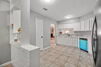 16726 Frigate Drive, Friendswood, TX 77546 - Photo 12