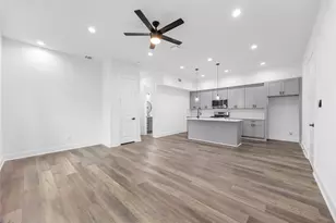 955 Elkhart St, Houston, TX 77091 - Photo 4