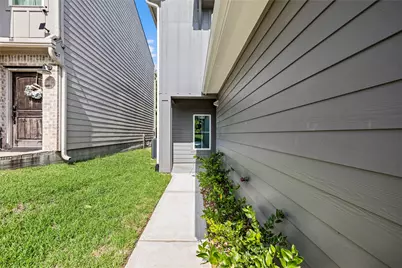 113 Capetown, Montgomery, TX 77356 - Photo 4