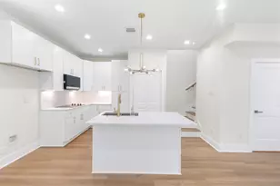 1275 Dewalt St, Houston, TX 77088 - Photo 10