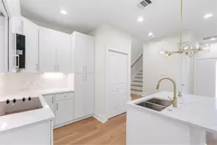 1275 Dewalt St, Houston, TX 77088 - Photo 12