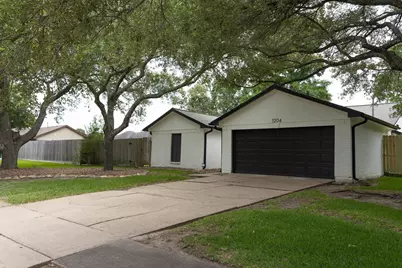 1204 Osborne Drive, Friendswood, TX 77546 - Photo 2