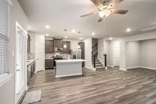 8209 Rising Stream Dr, Houston, TX 77063 - Photo 12