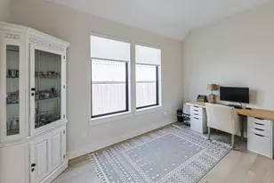 26951 Longwood Ledge Dr, The Woodlands, TX 77389 - Photo 14