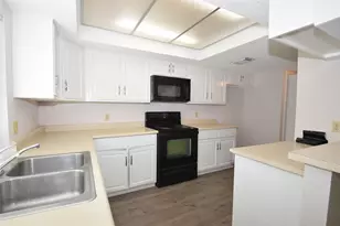 14239 Misty Meadow Ln, Houston, TX 77079 - Photo 8
