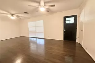 233 Caladium St, Lake Jackson, TX 77566 - Photo 6
