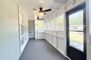 233 Caladium St, Lake Jackson, TX 77566 - Photo 2