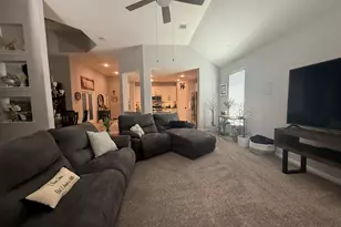 311 Shiraz Dr, Alvin, TX 77511 - Photo 8