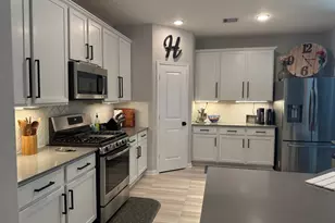 311 Shiraz Dr, Alvin, TX 77511 - Photo 16