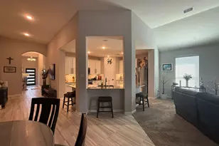 311 Shiraz Dr, Alvin, TX 77511 - Photo 6