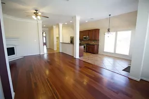 4010 Wolf Springs Ct, Sugar Land, TX 77479 - Photo 2