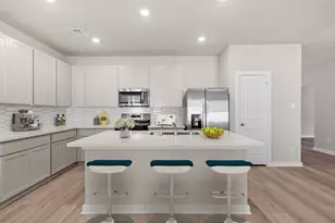 12343 Ridge Top Ct, Conroe, TX 77304 - Photo 2