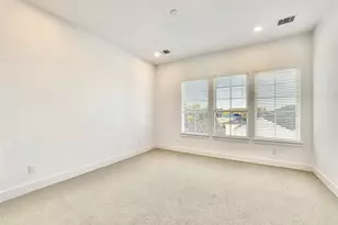 7711 Westside Villas Ln, Houston, TX 77055 - Photo 26