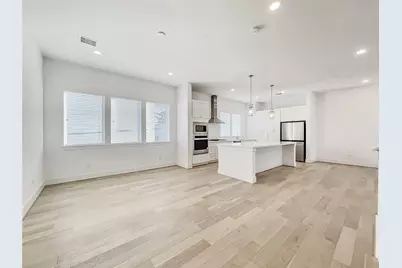 7711 Westside Villas Lane, Houston, TX 77055 - Photo 20