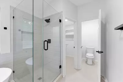 87 S Wynnoak Circle, The Woodlands, TX 77382 - Photo 22