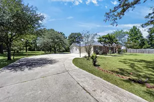 10546 Fawn Mist Dr, Conroe, TX 77303 - Photo 8