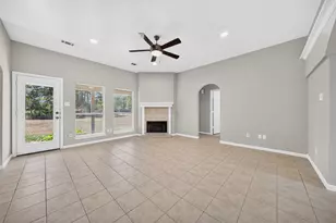10546 Fawn Mist Dr, Conroe, TX 77303 - Photo 12