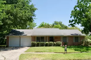 5522 Dryad Dr, Houston, TX 77035 - Photo 2
