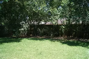 5522 Dryad Dr, Houston, TX 77035 - Photo 20