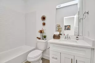 2003 Laverne Willow Ln, Houston, TX 77080 - Photo 16
