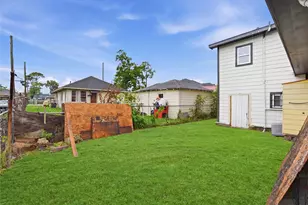 7010 Brownsville St, Houston, TX 77020 - Photo 22