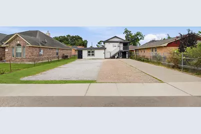 7010 Brownsville Street #1/2, Houston, TX 77020 - Photo 4