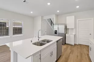 11408 Dark Amethyst Dr, Houston, TX 77048 - Photo 4