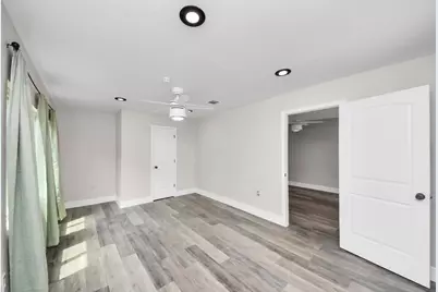 5903 Belneath Street, Houston, TX 77033 - Photo 18