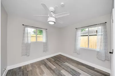 5903 Belneath Street, Houston, TX 77033 - Photo 30
