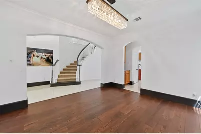 1311 Rene Court, Sugar Land, TX 77479 - Photo 8