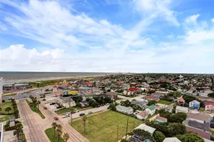 500 Seawall Blvd, Galveston, TX 77550 - Photo 18