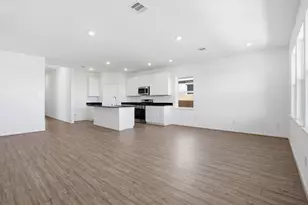 627 Yaupon Holly Dr, Rosenberg, TX 77471 - Photo 8