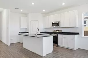 627 Yaupon Holly Dr, Rosenberg, TX 77471 - Photo 2