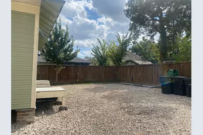 2005 Fulton Street, Houston, TX 77009 - Photo 8