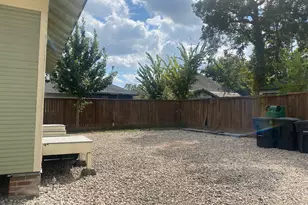 2005 Fulton St, Houston, TX 77009 - Photo 8