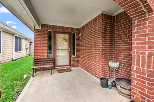 1023 Hampton Villa Ln, Houston, TX 77047 - Photo 4